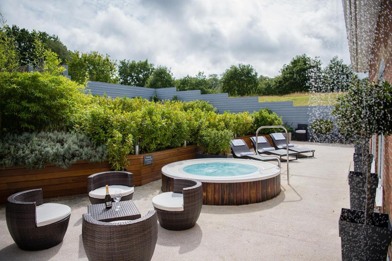 Lakeside Park Hotel & Spa Fishbourne  Dış mekan fotoğraf