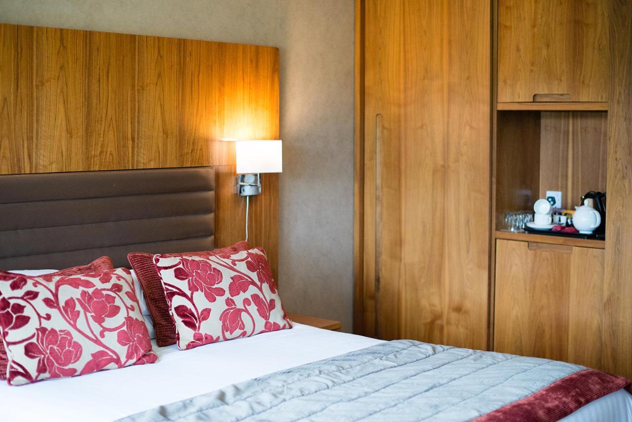 Lakeside Park Hotel & Spa Fishbourne  Dış mekan fotoğraf