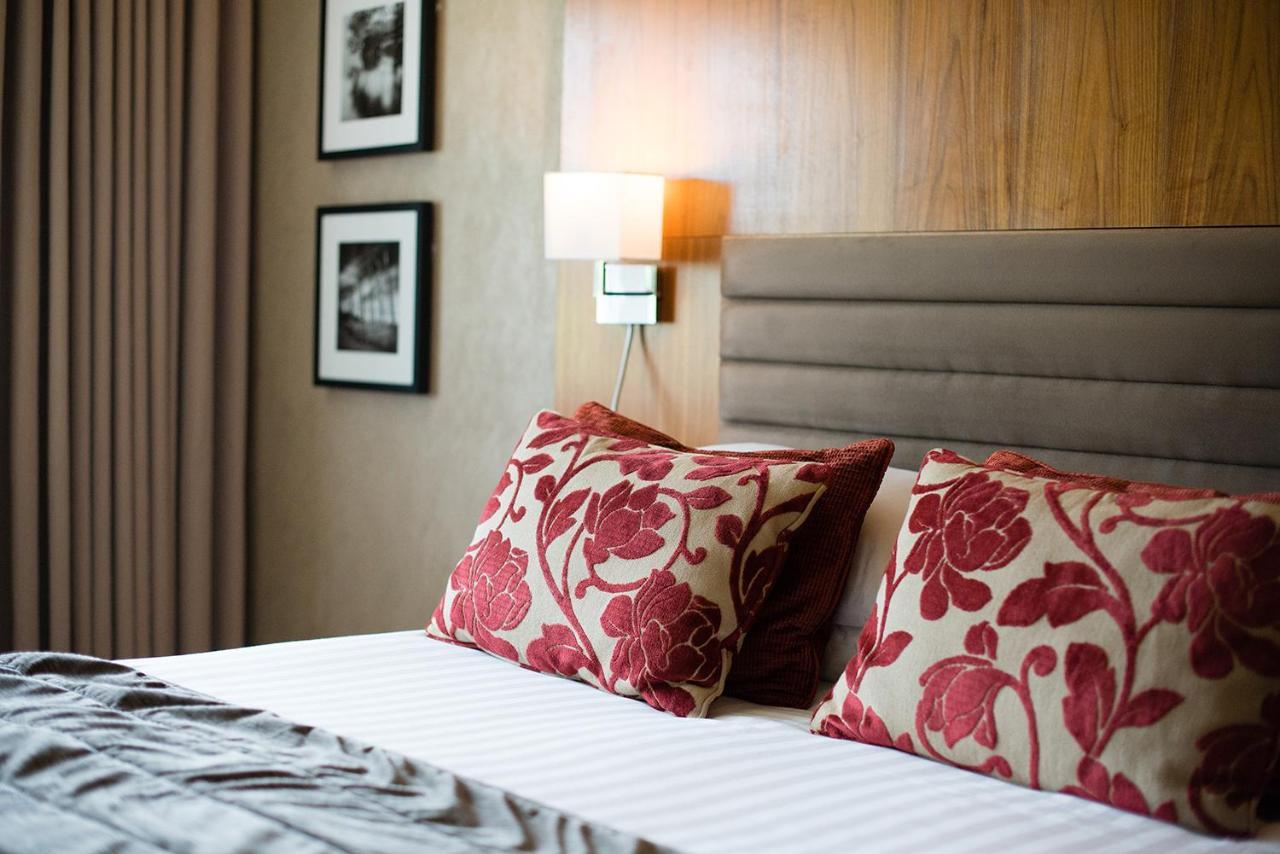 Lakeside Park Hotel & Spa Fishbourne  Dış mekan fotoğraf