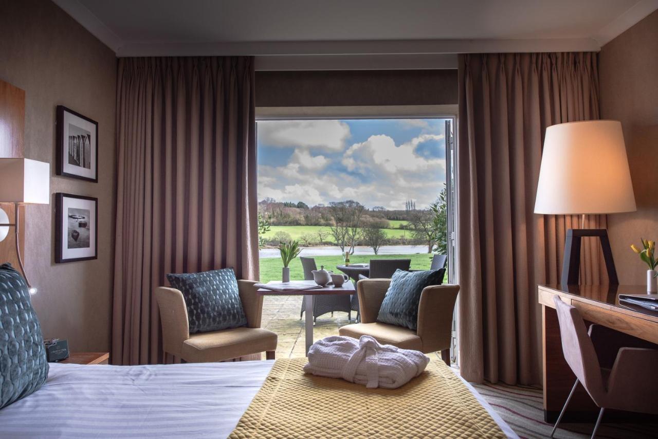 Lakeside Park Hotel & Spa Fishbourne  Dış mekan fotoğraf