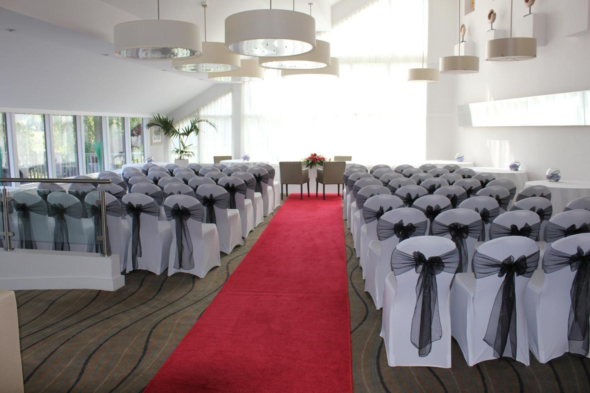 Lakeside Park Hotel & Spa Fishbourne  Dış mekan fotoğraf