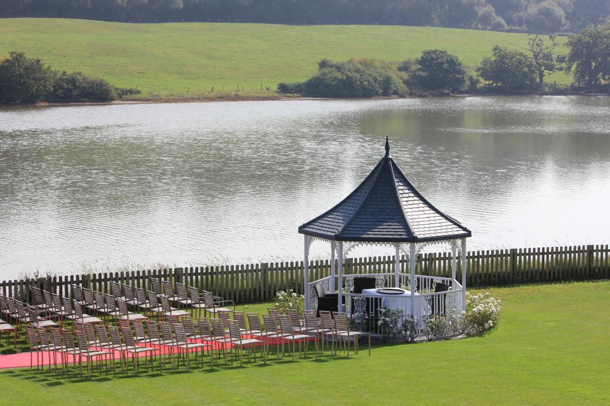 Lakeside Park Hotel & Spa Fishbourne  Dış mekan fotoğraf