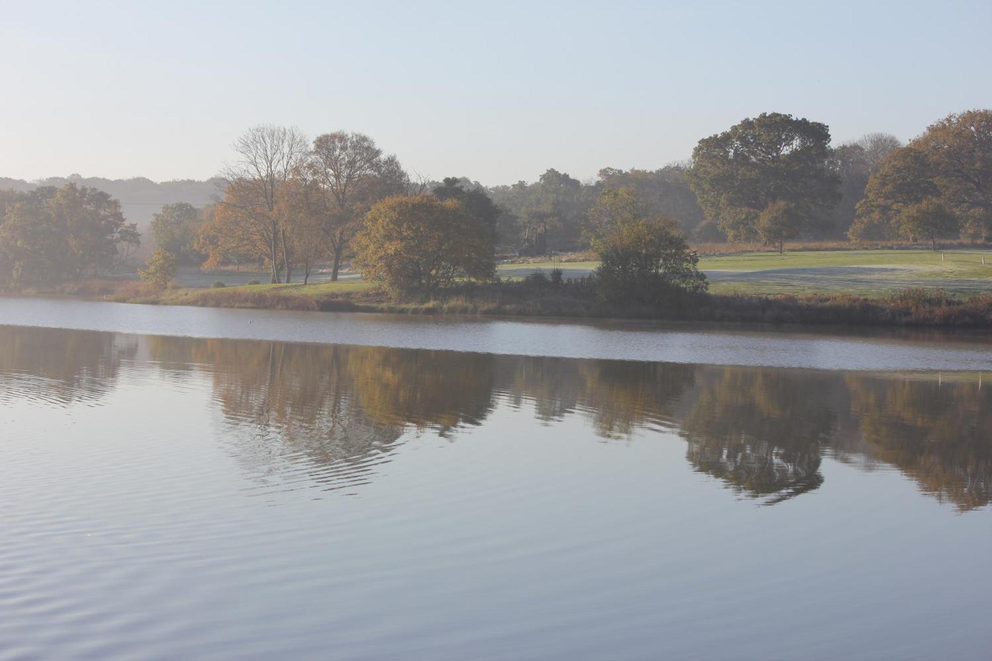 Lakeside Park Hotel & Spa Fishbourne  Dış mekan fotoğraf