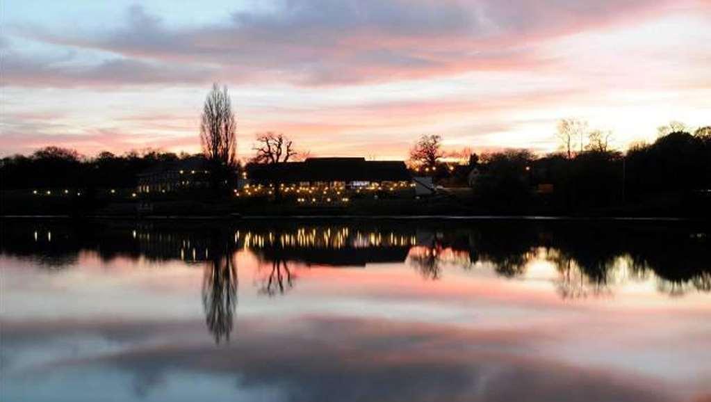 Lakeside Park Hotel & Spa Fishbourne  Dış mekan fotoğraf